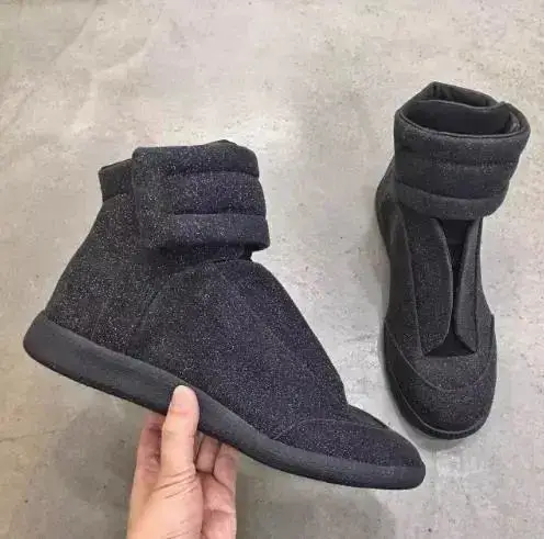 Margiela Shoes — grey colorway — USFans Spreadsheet photo