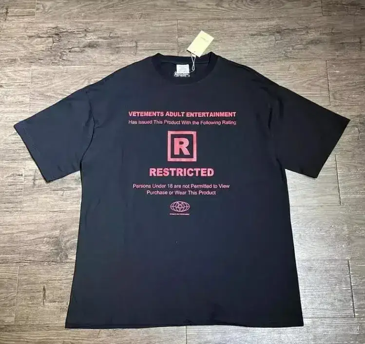 Vetements Tees — 2 colorway — USFans Spreadsheet photo