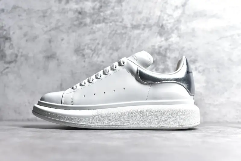 Alexander McQueen Trainers — Silver tail colorway — Kakobuy Spreadsheet photo