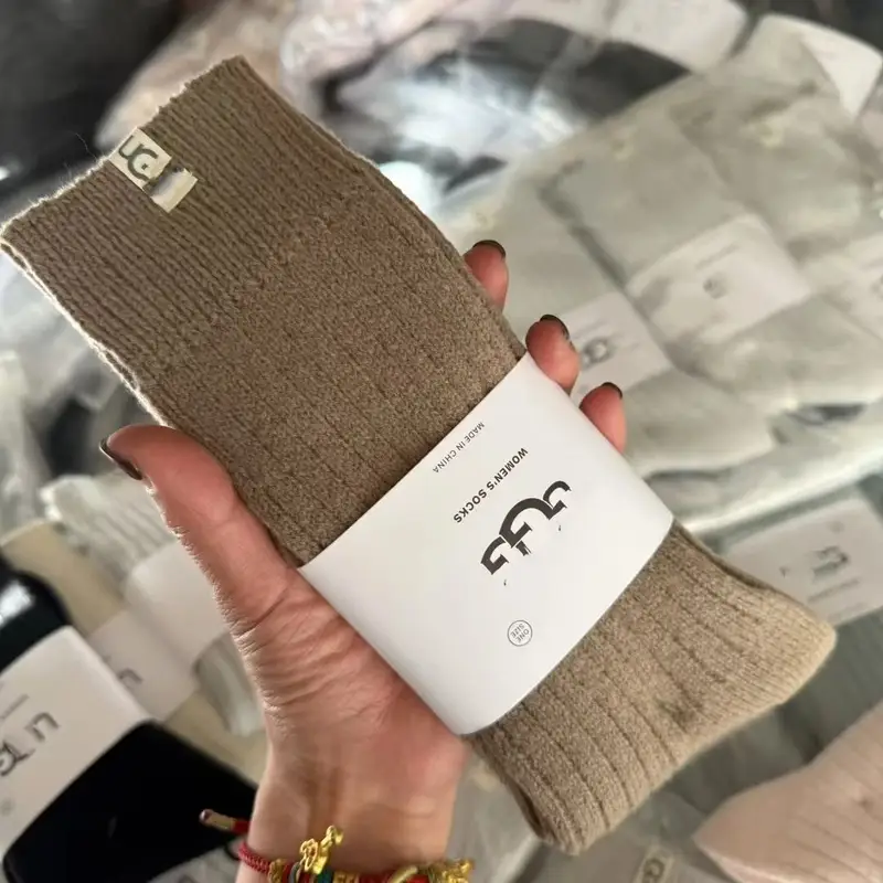 Ugg Socks — 6 colorway — USFans Spreadsheet photo