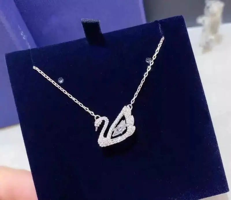 Swarovski Necklace — 12 colorway — USFans Spreadsheet photo