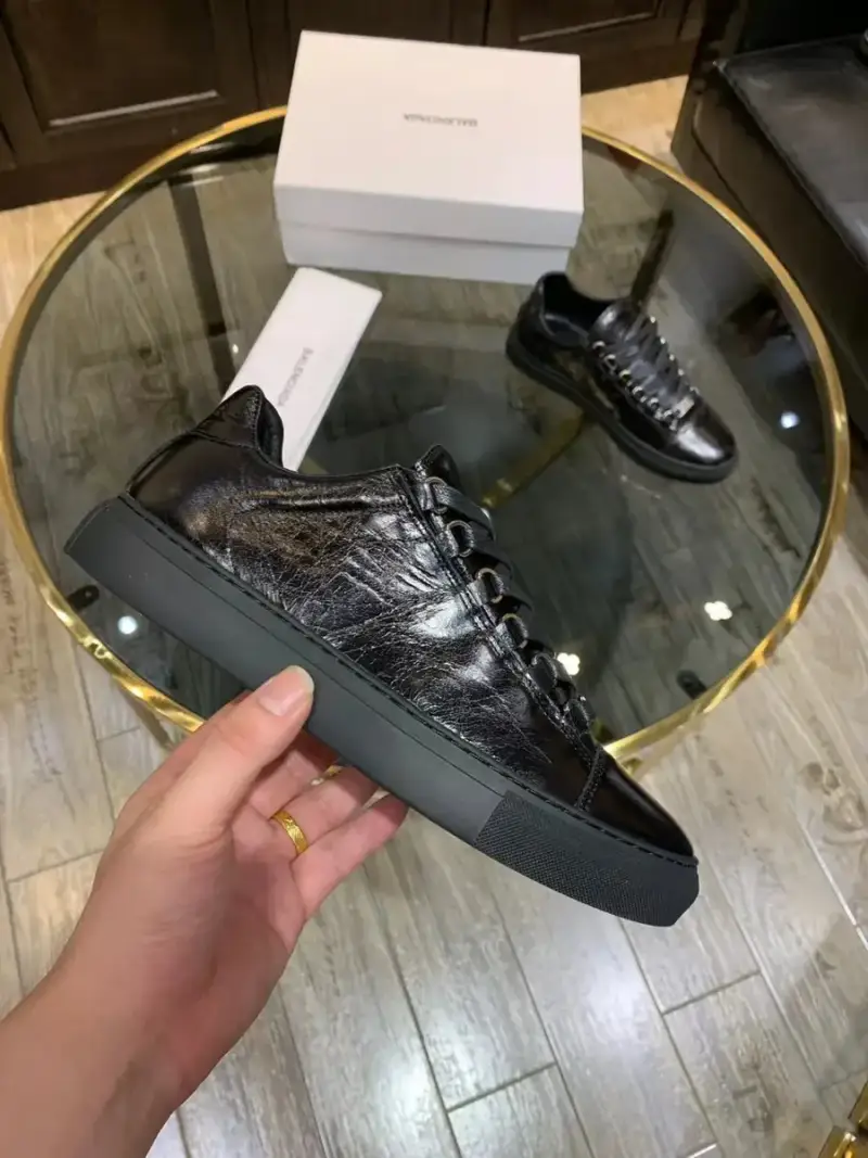 Balenciaga Arena Low — Black low cut colorway — USFans Spreadsheet photo