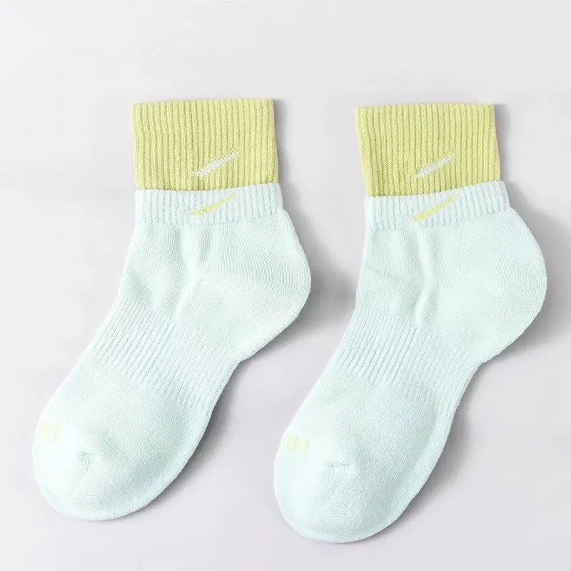 Nike Socks — [middle tube] light green-fruit green colorway — USFans Spreadsheet photo