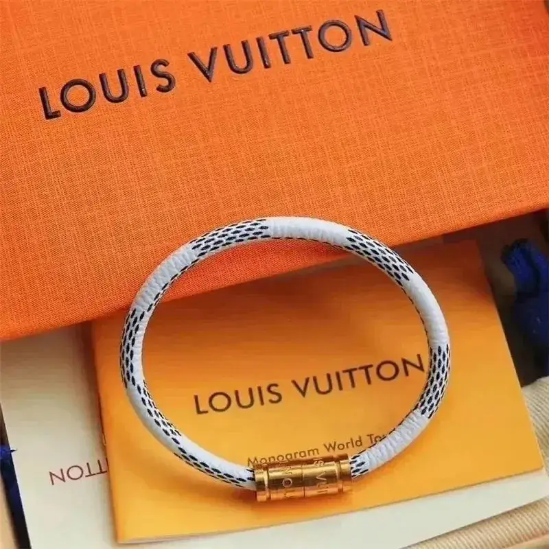 LV BRACLET — Gold buckle white lattice colorway — USFans Spreadsheet photo