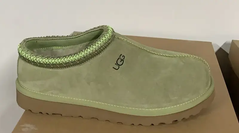 UGG Shoes — 35 colorway — Kakobuy Spreadsheet photo