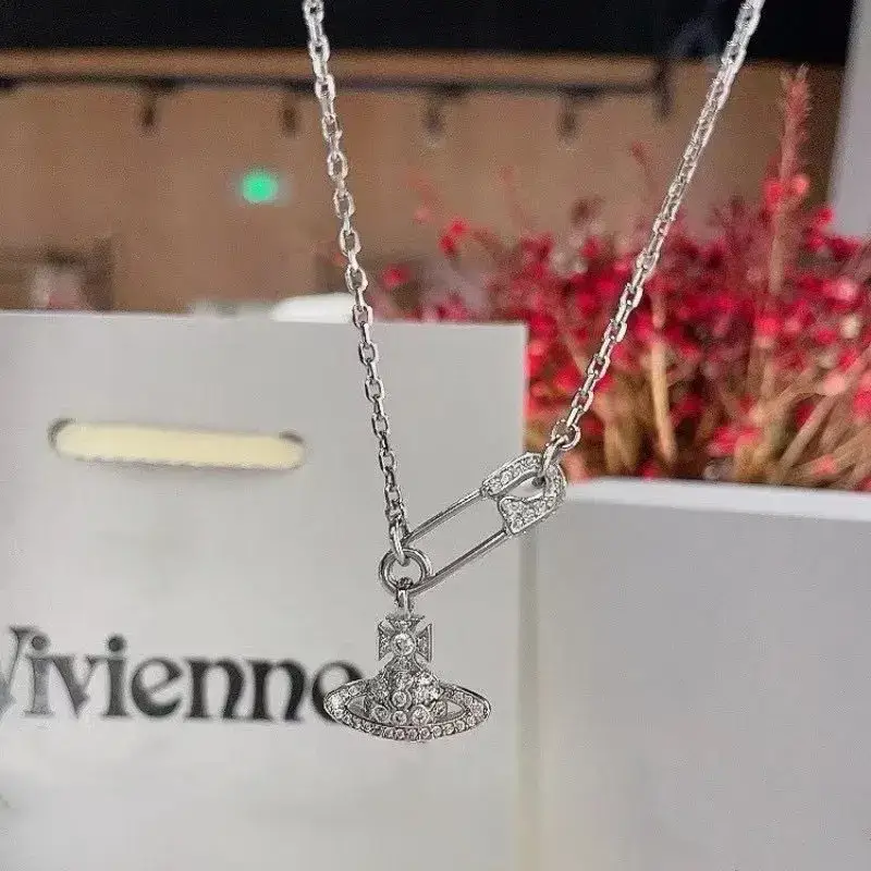 vivienne westwood necklaces — White gold pin necklace colorway — USFans Spreadsheet photo