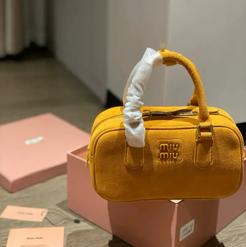 Miu Miu Bag — Mango Yellow colorway — USFans Spreadsheet photo