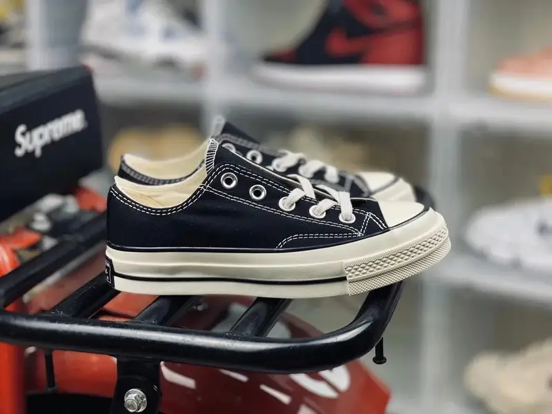 Converse Basic And CDG — Black low cut colorway — Kakobuy Spreadsheet photo