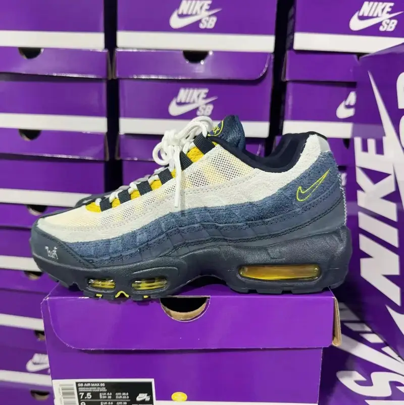 Air Max 95 — SB White Blue colorway — USFans Spreadsheet photo