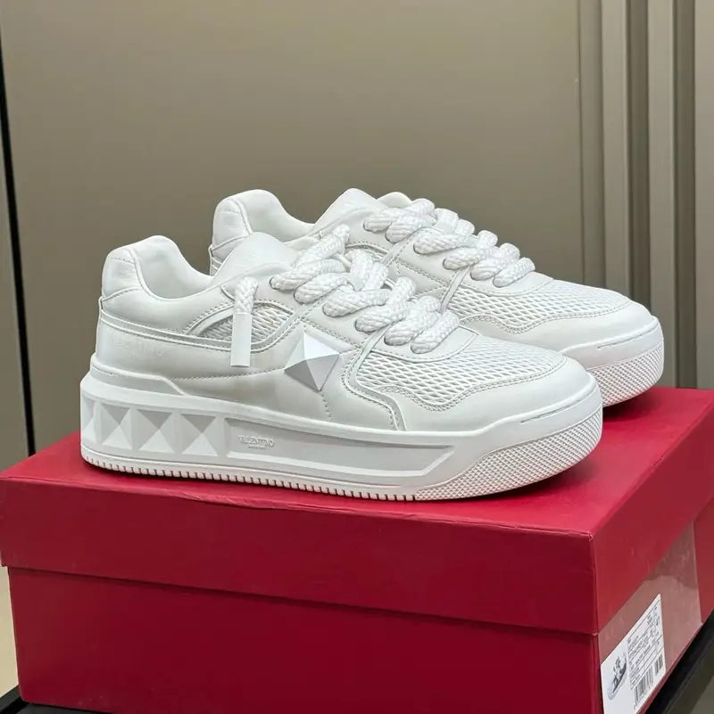 Valentino Trainers With Strap — White mesh surface colorway — USFans Spreadsheet photo