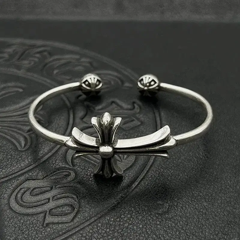 Chrome Hearts Cross Bracelet — cross bracelet colorway — USFans Spreadsheet photo
