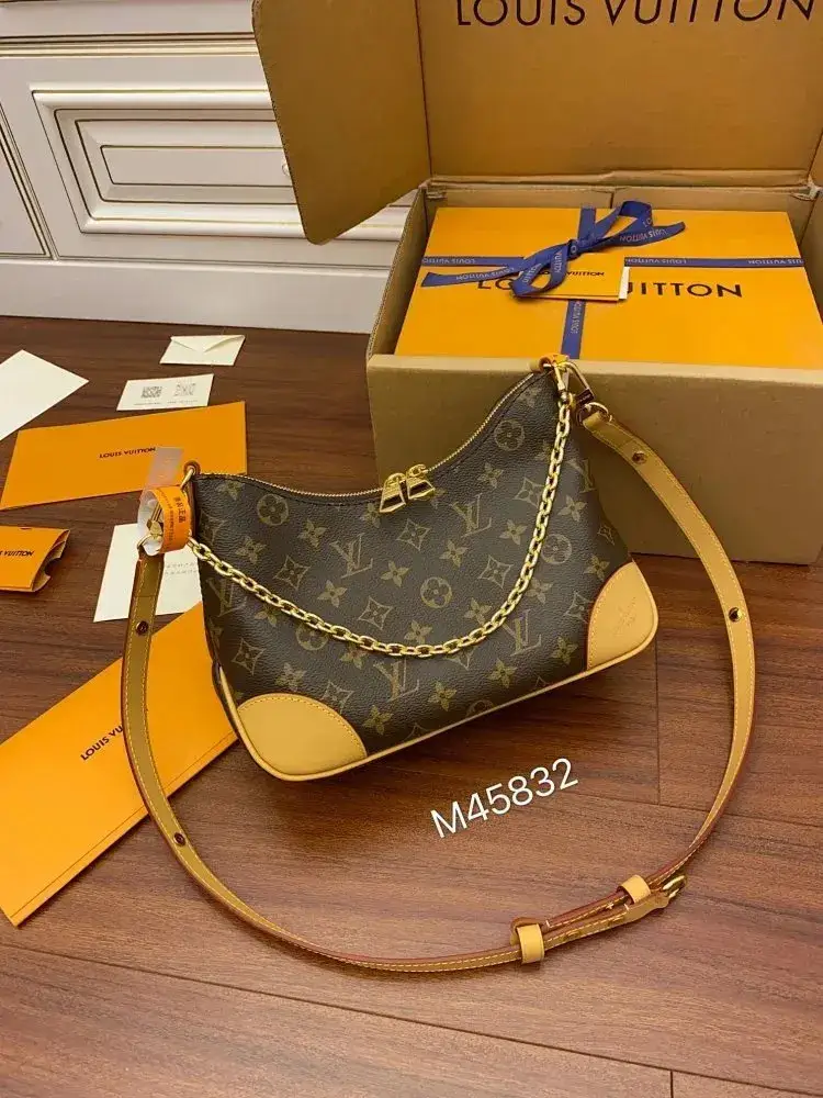 Louis Vuitton Boulogne Bag — M45832 colorway — USFans Spreadsheet photo