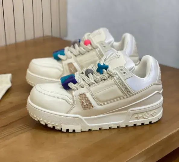 LV Trainer x Swarovski Shoes — 03 colorway — USFans Spreadsheet photo