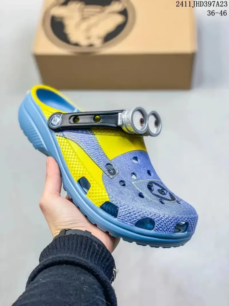 Crocs Minions Shoes — Light Blue colorway — USFans Spreadsheet photo