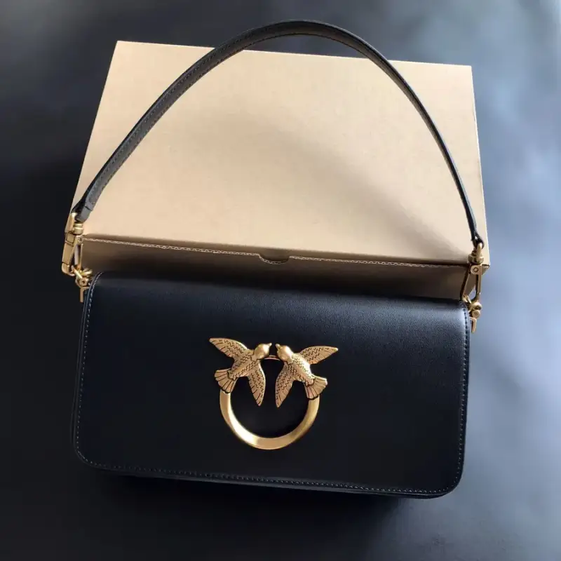 Pinko Bag — 23 Baguette Classic Black colorway — USFans Spreadsheet photo