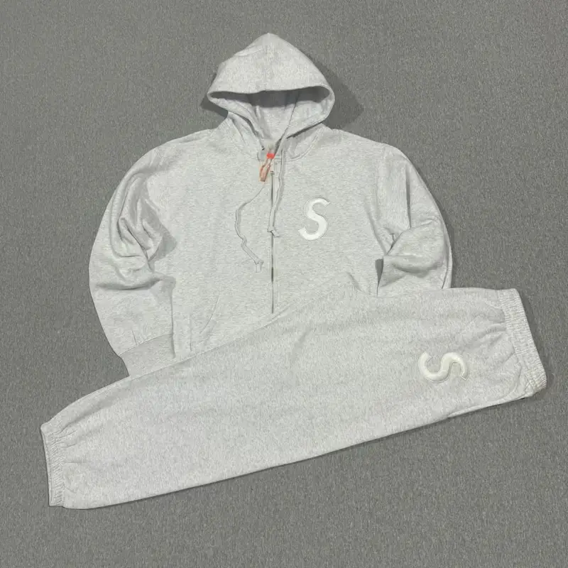 Supreme Zip Hoodie — S-label gray suit colorway — USFans Spreadsheet photo