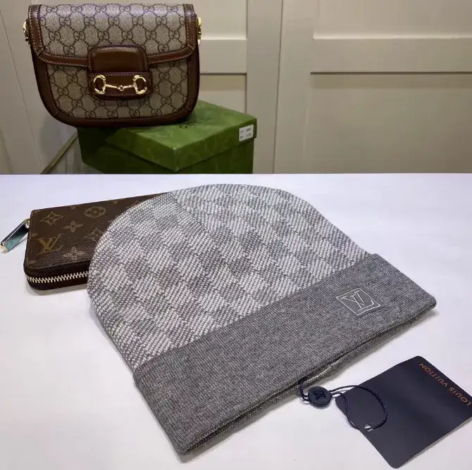 Budget LV Beanie — A- 2 Gray colorway — USFans Spreadsheet photo