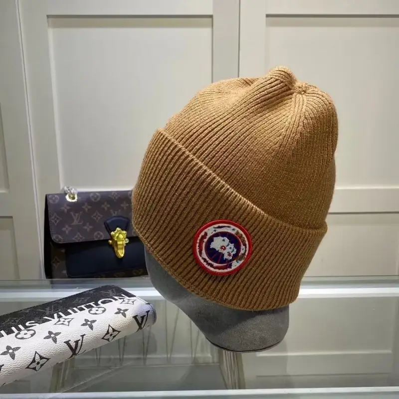 canada goose beanie — khaki colorway — USFans Spreadsheet photo