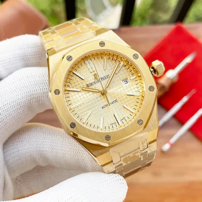 Audemars Piguet Silver Band — Gold-plated steel strip with gold shell colorway — USFans Spreadsheet photo