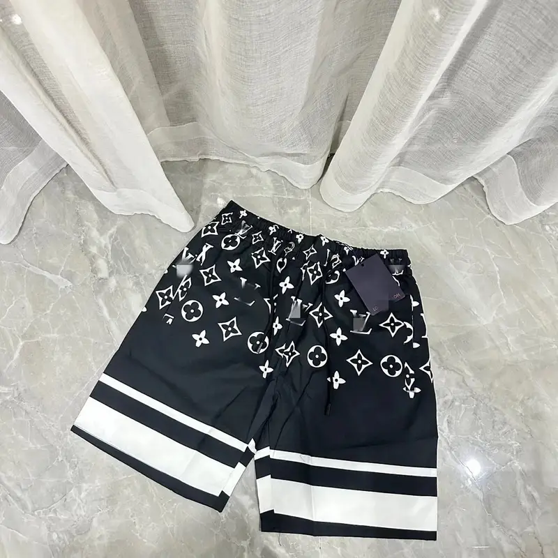 Burberry shorts — V2306 Black colorway — USFans Spreadsheet photo