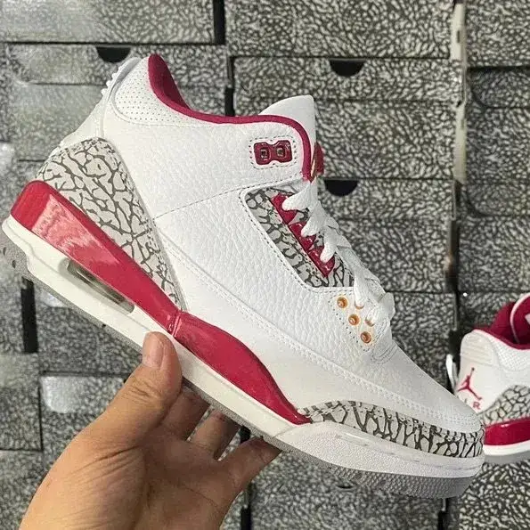 Jordan 3 Fragment Shoes — Aj3 Cardinals colorway — USFans Spreadsheet photo