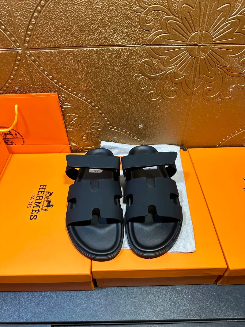 Hermes Chypre Shoes — 23 colorway — USFans Spreadsheet photo
