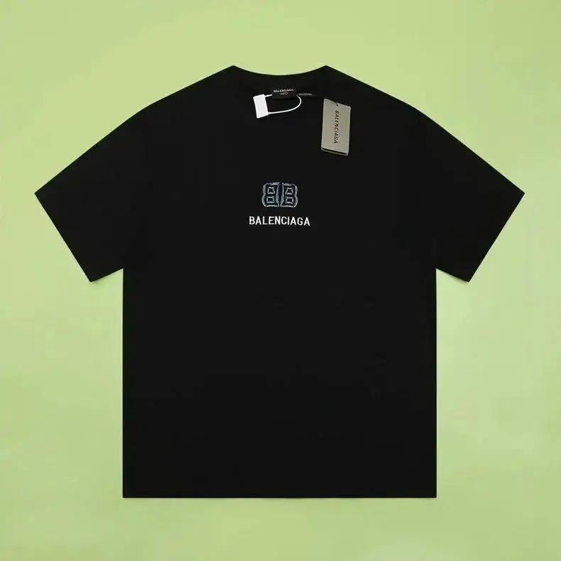 Balenciaga Tee (Black and White Colorway) — 18 colorway — USFans Spreadsheet photo