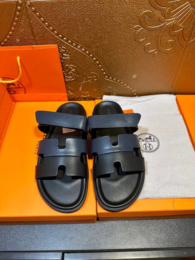Hermes Chypre Shoes — 33 colorway — USFans Spreadsheet photo