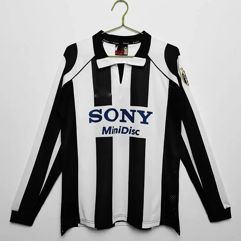 AC Milan Long Sleeve T-Shirt — Juventus home long-sleeve shirt 97/98 colorway — Kakobuy Spreadsheet photo