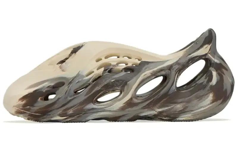 Yeezy Foam RNNR — MX Cream Clay Oil Painting GX8774 colorway — Kakobuy Spreadsheet photo
