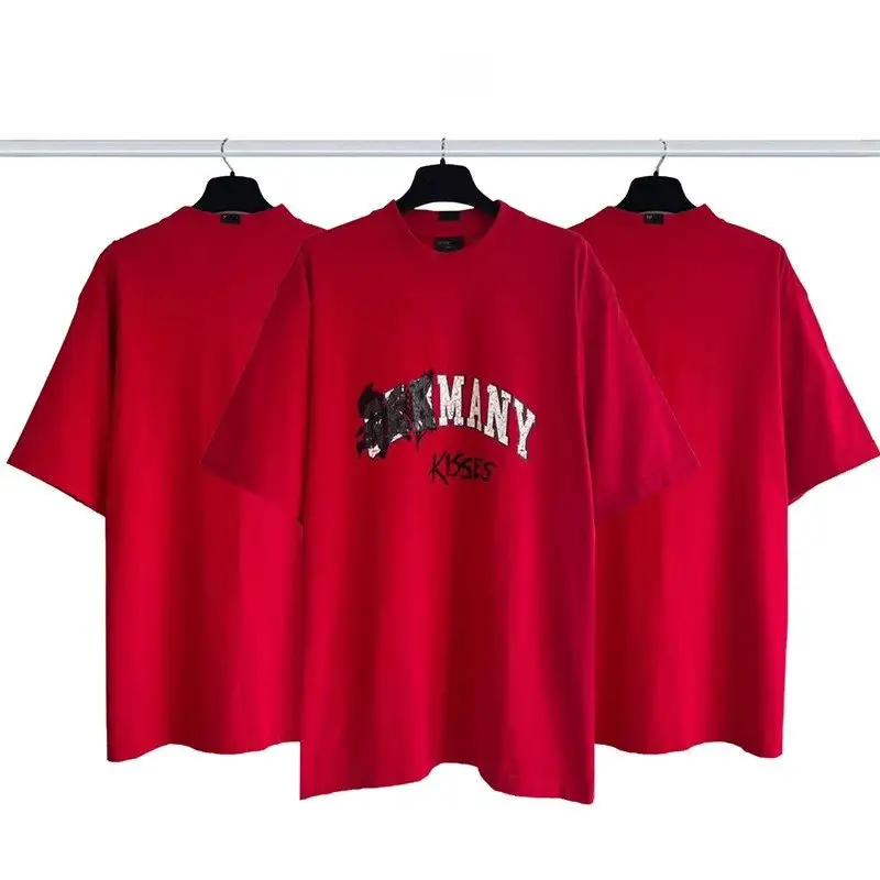 Balenciaga Tees — kiss crack print red colorway — USFans Spreadsheet photo