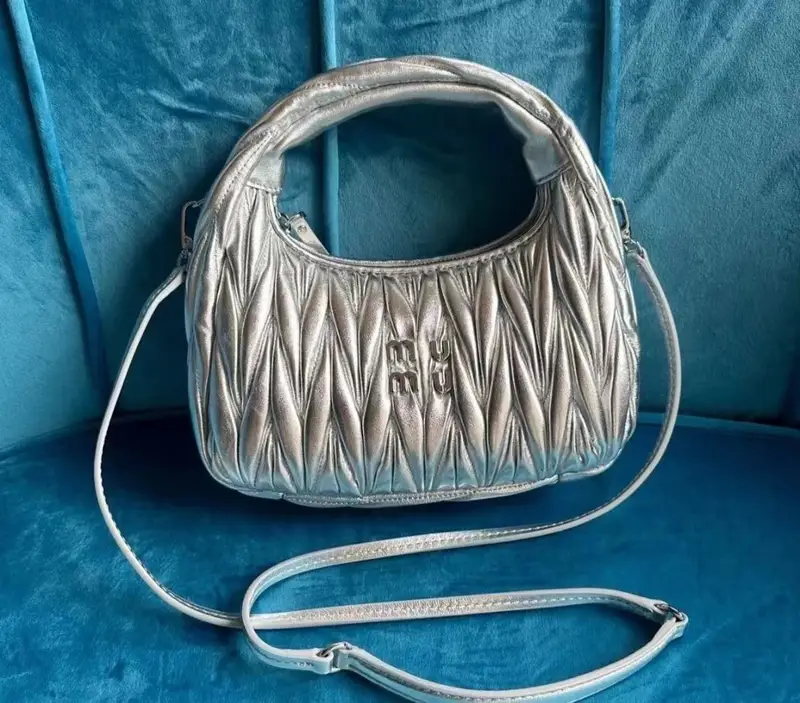 Miu miu Bag — Silver [original logo with gift box]] colorway — USFans Spreadsheet photo
