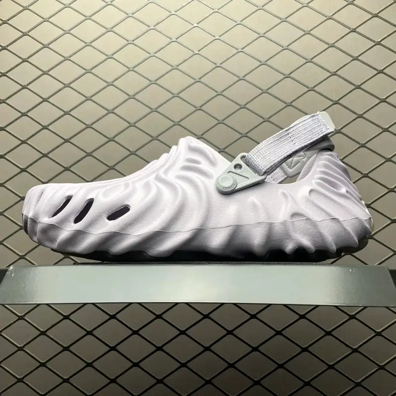 Crocs Scrap Shoes — 11 colorway — USFans Spreadsheet photo