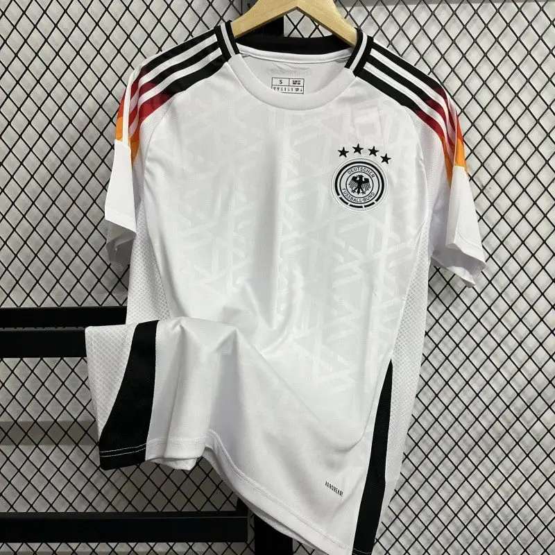 Manchester United Jersey 20-21 — 2425 Germany home colorway — Kakobuy Spreadsheet photo