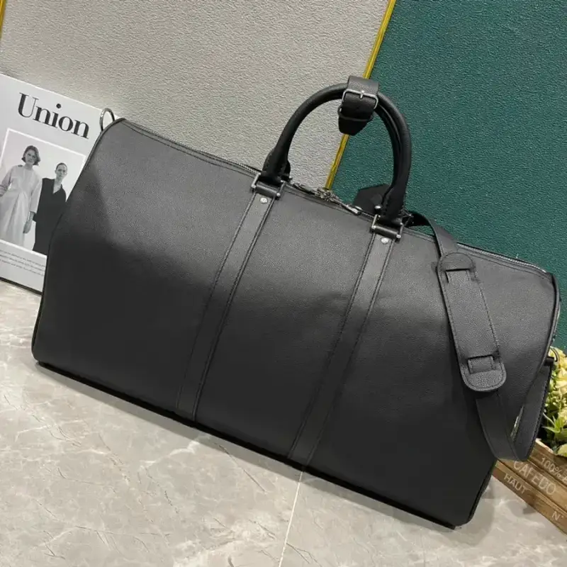 LV Bag — M22532 colorway — USFans Spreadsheet photo