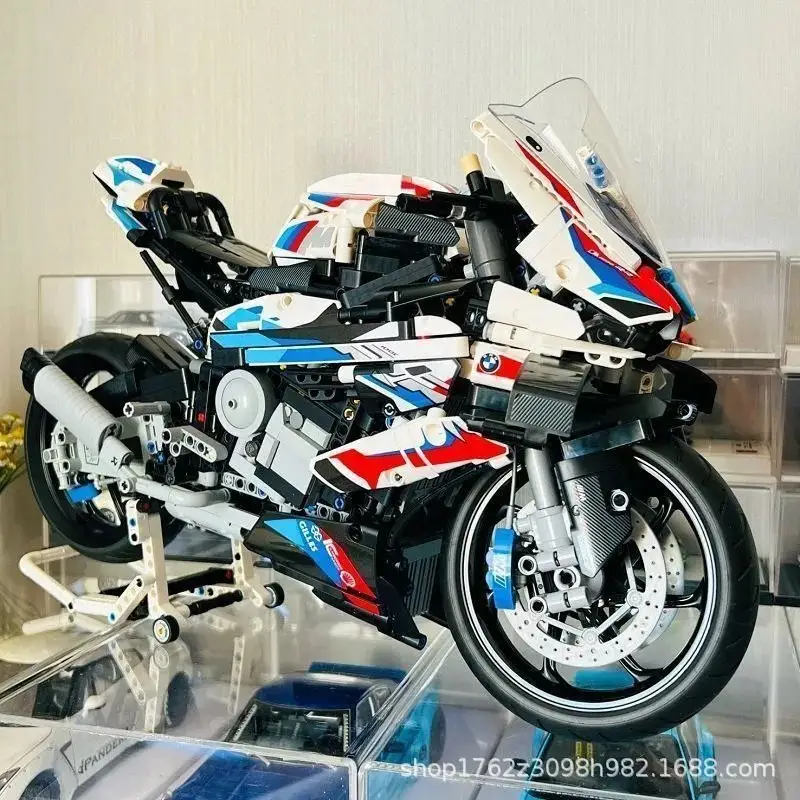 LEGO Porsche — BMW motorcycle 1920 particles colorway — USFans Spreadsheet photo