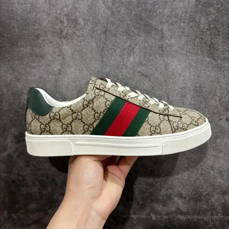 Gucci Ace Shoes — 2 colorway — USFans Spreadsheet photo