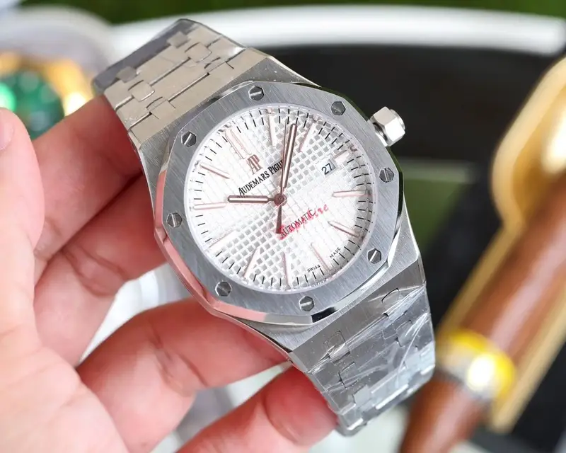 Audemars Piguet Silver Band — Silver Shell White Steel Strip colorway — USFans Spreadsheet photo