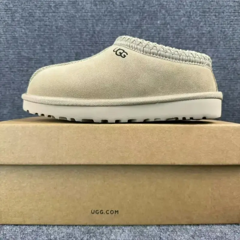 High Grey UGG Shoes — Thin bottom ethnic wind 5950 mustard see colorway — USFans Spreadsheet photo