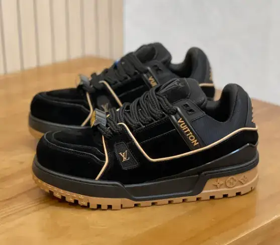 LV Trainer x Swarovski Shoes — 01 colorway — USFans Spreadsheet photo