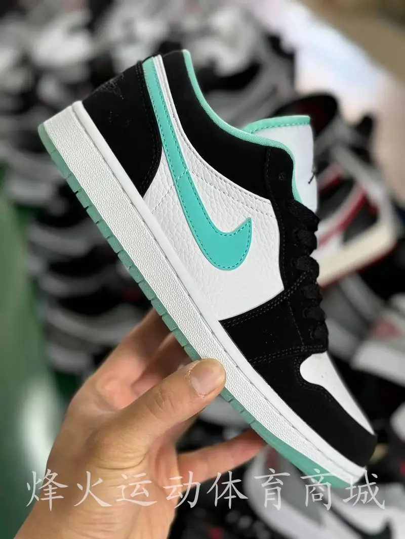 Jordan 1 Low Shoes — Tiffany Green CQ9828-131 colorway — USFans Spreadsheet photo