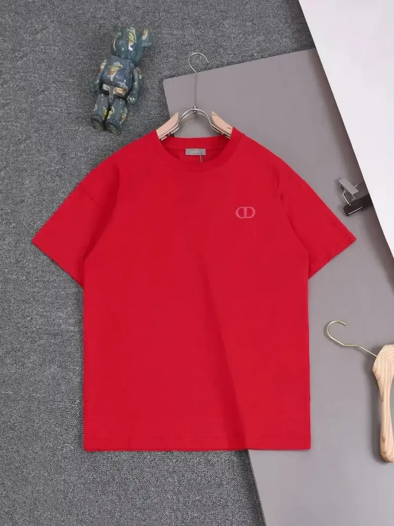 Dior T-Shirt — red colorway — USFans Spreadsheet photo