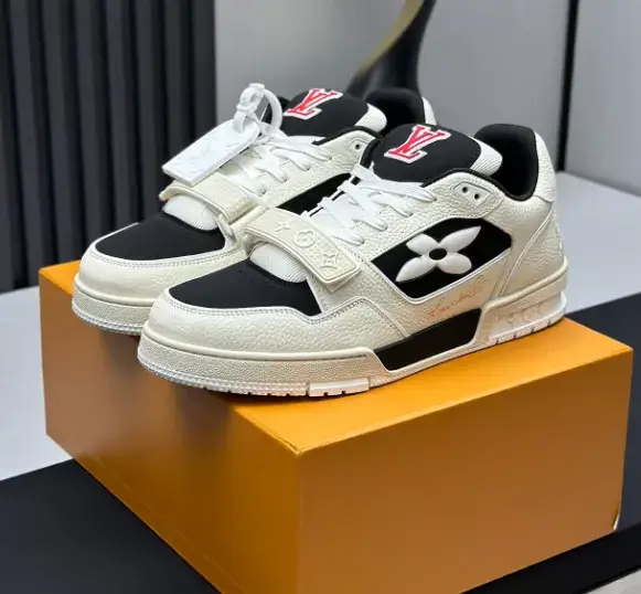 Louis Vuitton Trainer Beige White — 04 colorway — USFans Spreadsheet photo