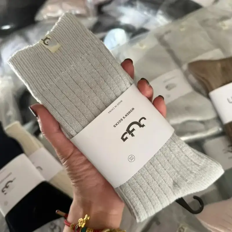 Ugg Socks — 3 colorway — USFans Spreadsheet photo