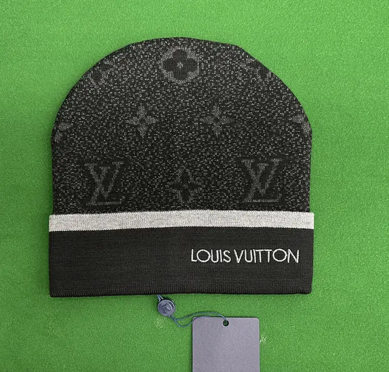 Budget LV Beanie — B- 4 Black colorway — USFans Spreadsheet photo