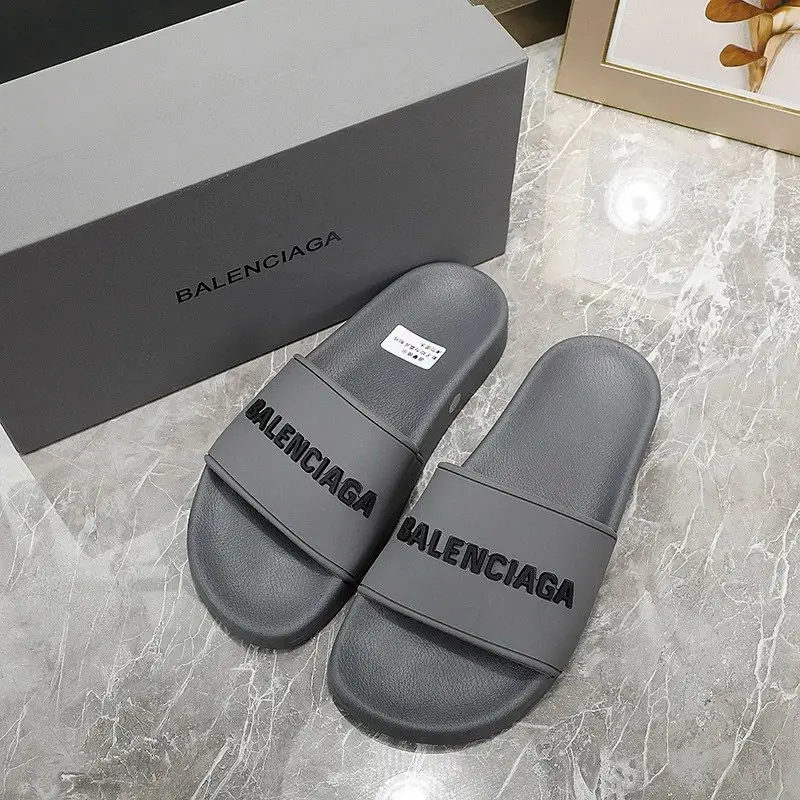 Balenciaga Slides — Grey black letters colorway — USFans Spreadsheet photo