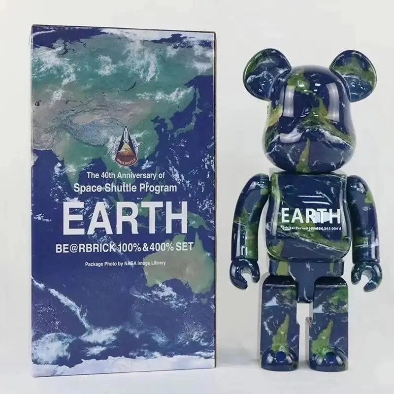 Bearbrick 400% — Blue Earth colorway — USFans Spreadsheet photo