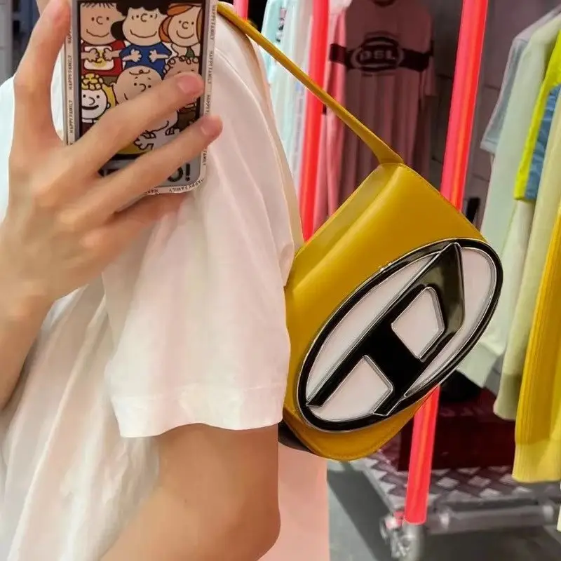 Diesel Bag — Yellow colorway — USFans Spreadsheet photo