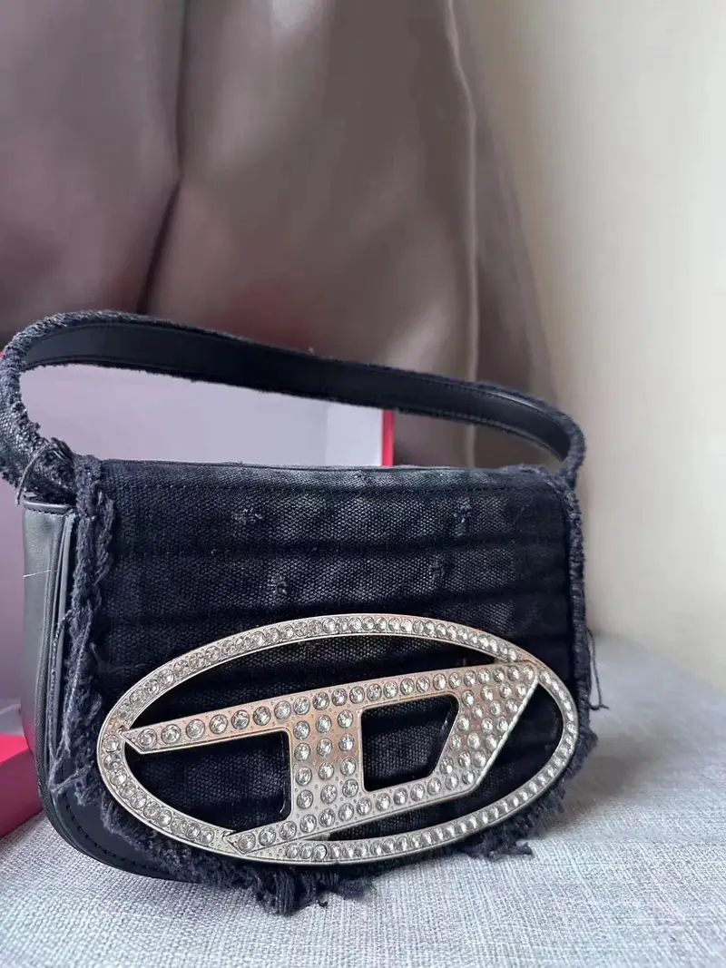 Diesel Bag — cowboy black colorway — USFans Spreadsheet photo