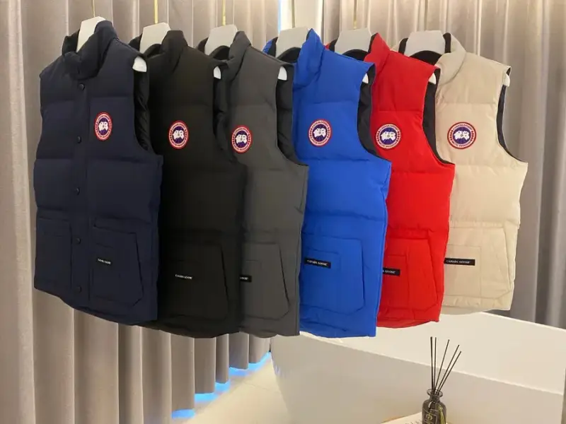 Canada Goose Vest — navy blue colorway — USFans Spreadsheet photo